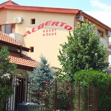 Alberto Guest house 2*